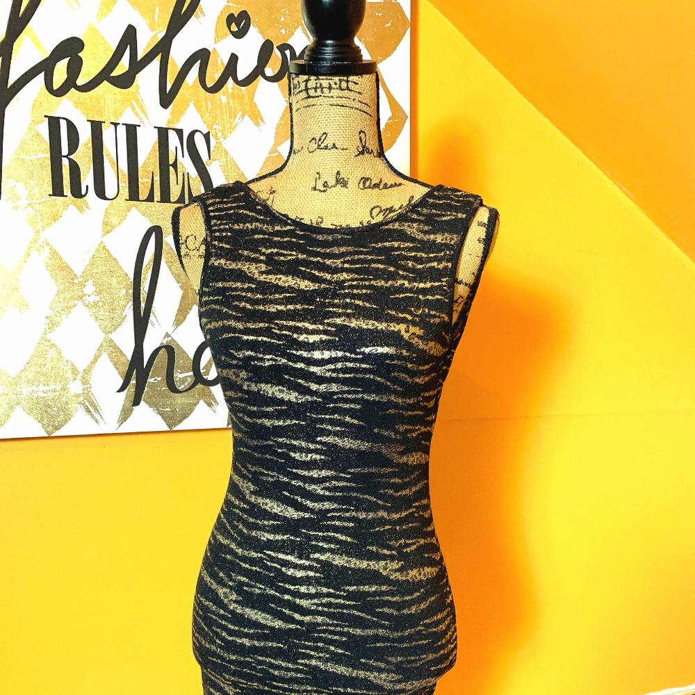 Form fitted maxi dress